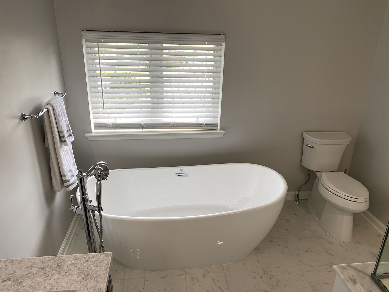 Small Bathroom, Big Ideas: Maximize Your Space Creatively