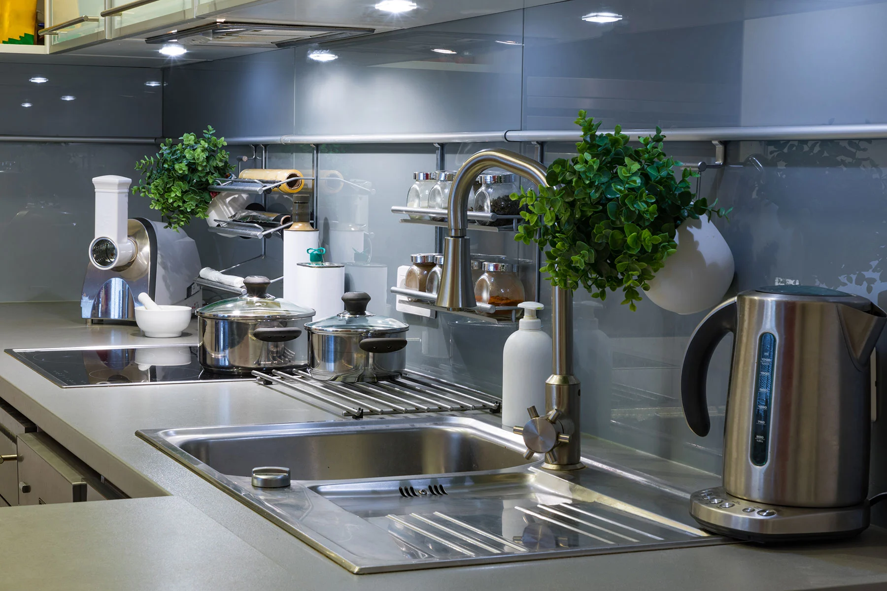 How to Modernize Kitchen Without Changing the Layout